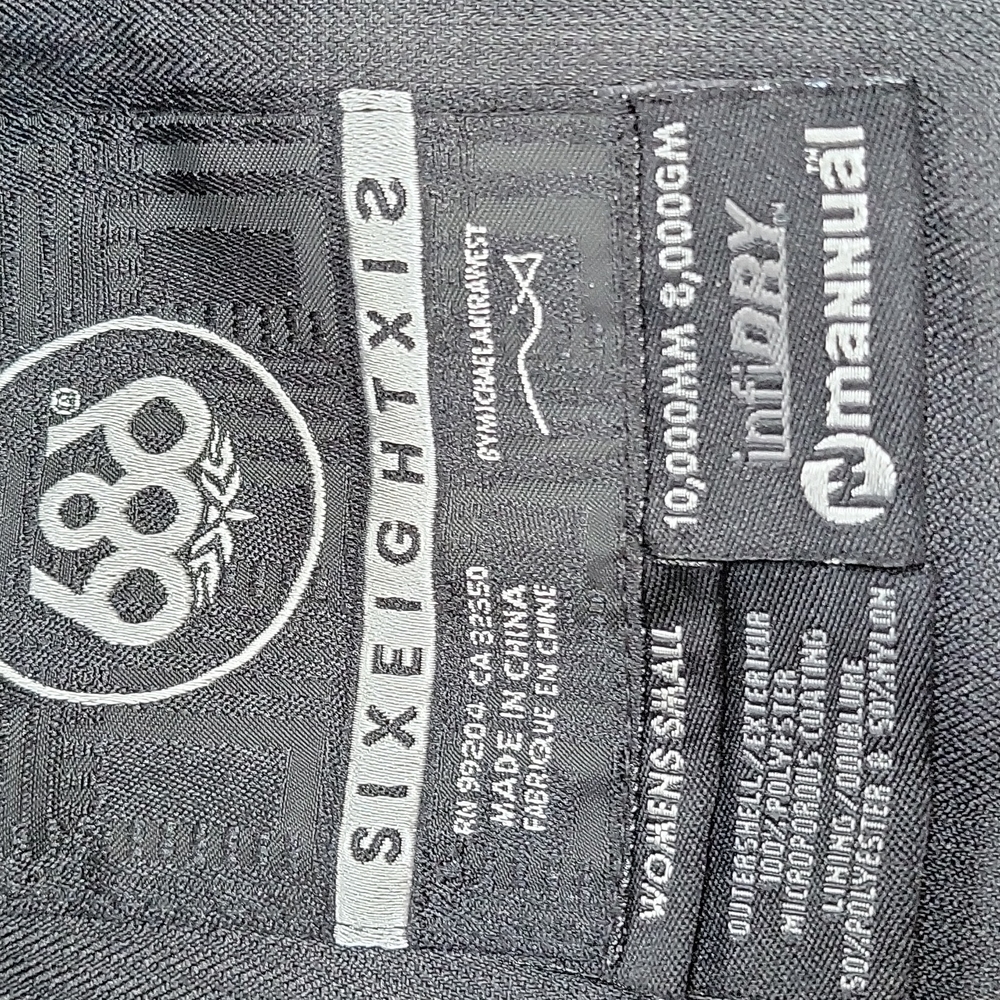 686 ski jacket - Picture 9 of 16